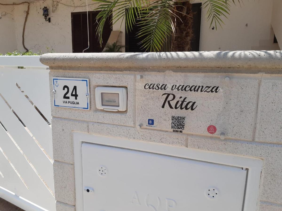 Casa Vacanza Rita Marina Di Pescoluse Extérieur photo